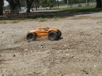 ECX Ruckus Monster Truck 4WD 1:18 RTR pomarańczowy